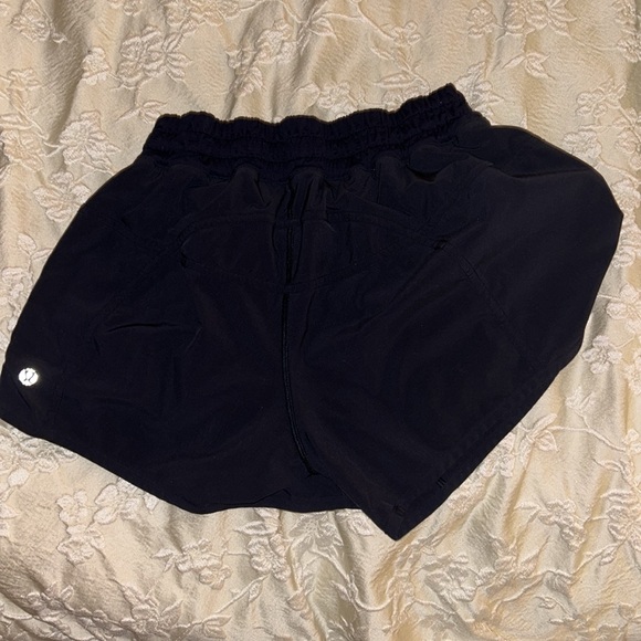Lulu running shorts - Picture 2 of 2